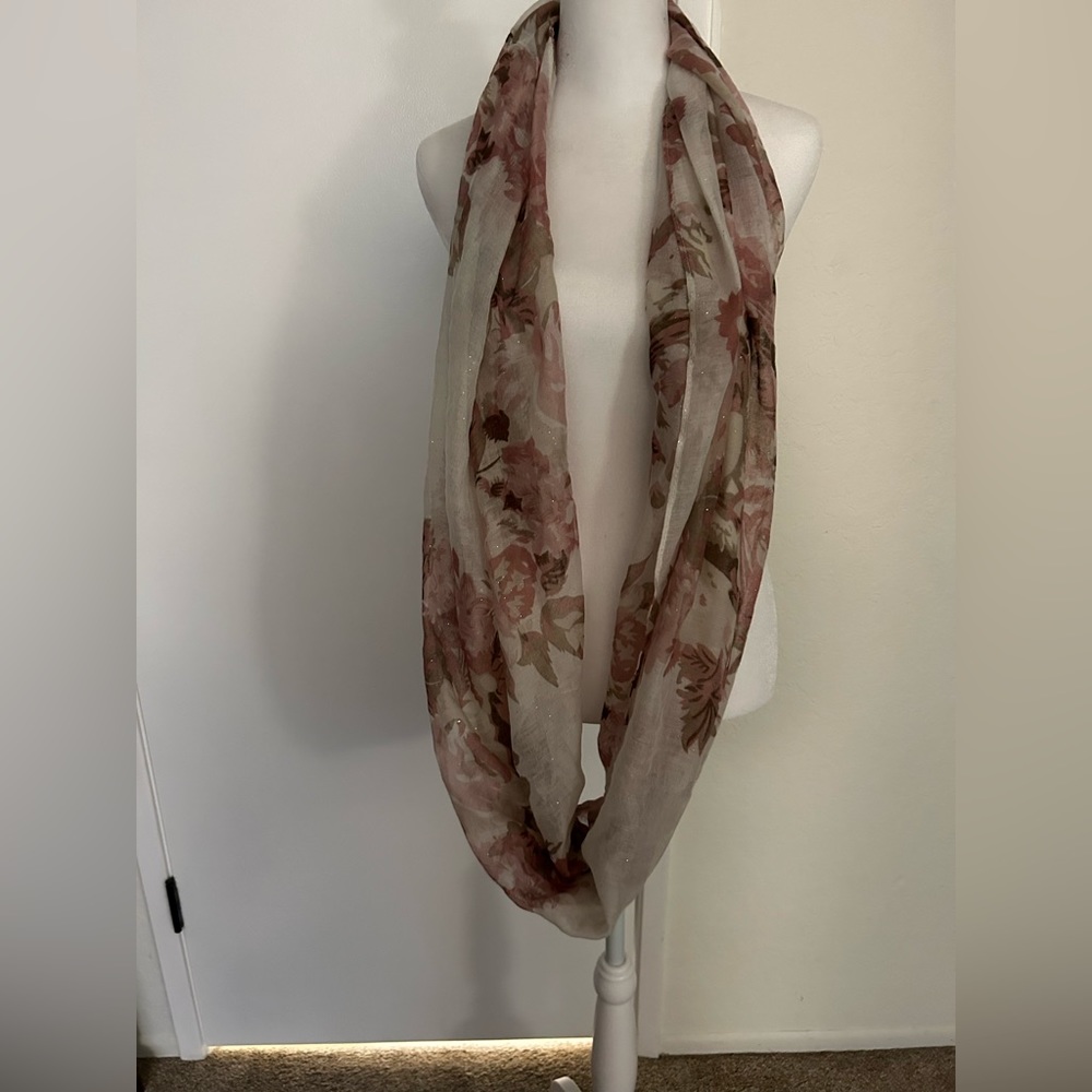 Infinity scarf